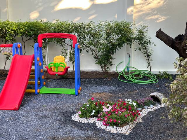 富人区素坤逸71巷曼谷壹号庄园别墅五卧五卫 订满三天以上送接机 gallery image 4