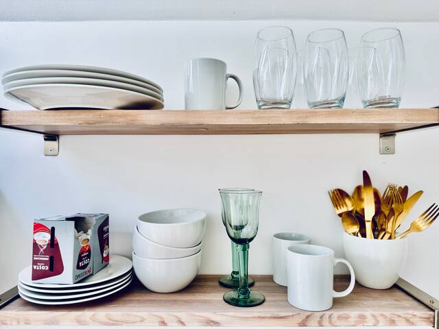 Richmond Garden Apartment 3Bd, 2Bth w Parking gallery image 5