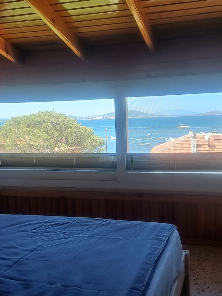 Спална соба, поглед кон Кунда. 