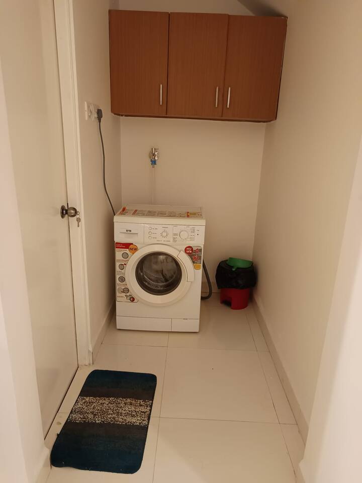 Full kitchen image 3