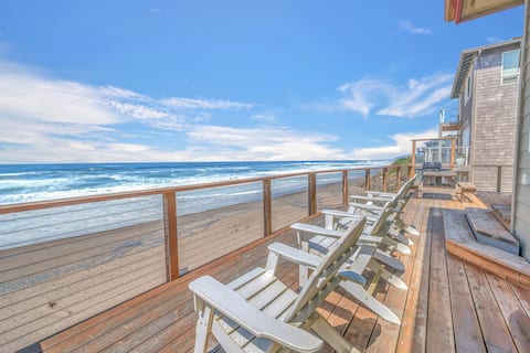 Oceanfront-Hot Tub-Beach Access-Deck-Ocean's Song
