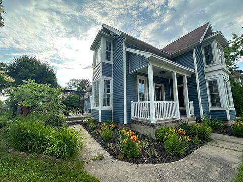 4 bedroom 2 bath house a block from Lake Missaukee