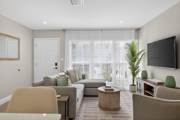 Coral Ridge Suites #1 - Heated Pool, Beach Gear - Fort Lauderdale, FL