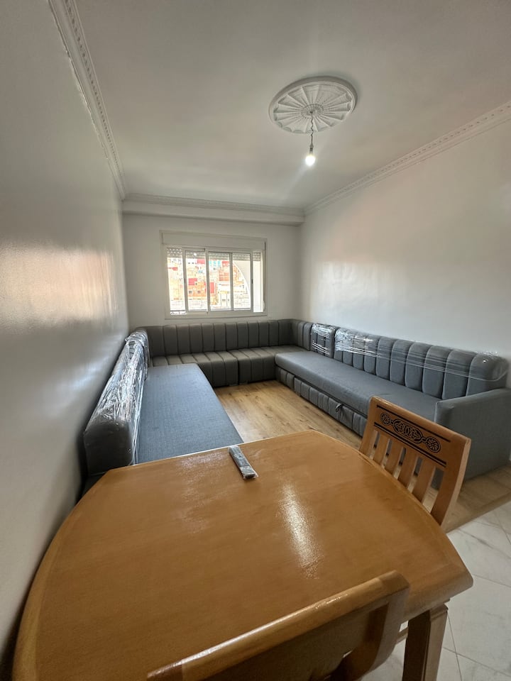 Charmant Appartement Traditionnel | Balcon | Wi-fi - Tanger