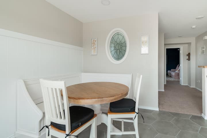 2nd Floor Georgetown Apartment - Georgetown, TX