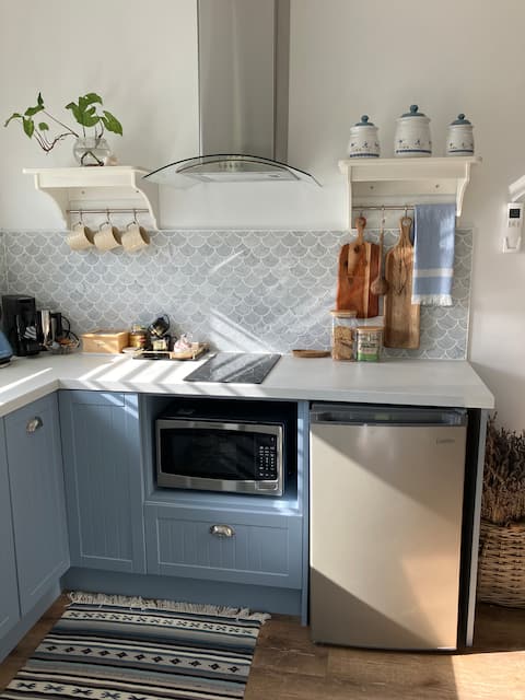 Top Airbnb: New self contained Lavender garden studio in Vincentia