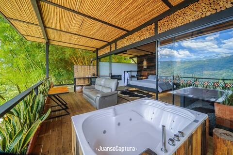 Luxurious Cabin with a Beautiful View