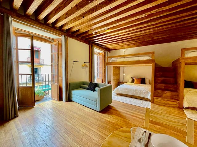 S5 Casa Colonial Restaurada en el Centro Histórico