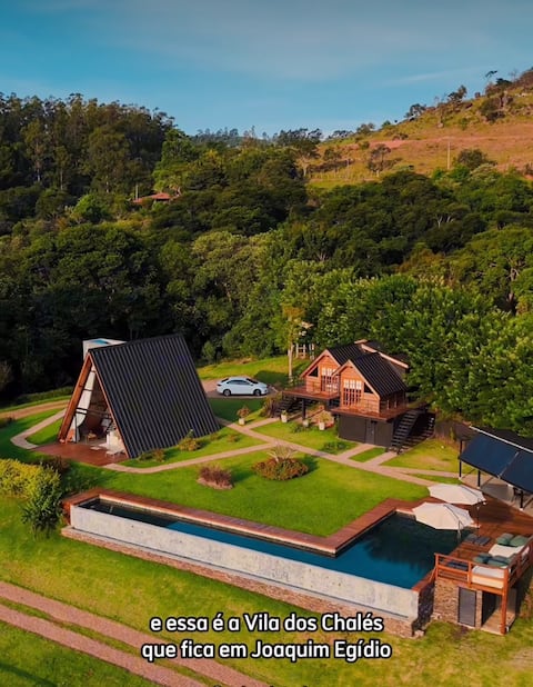 Spectacular infinity pool cabin chalets