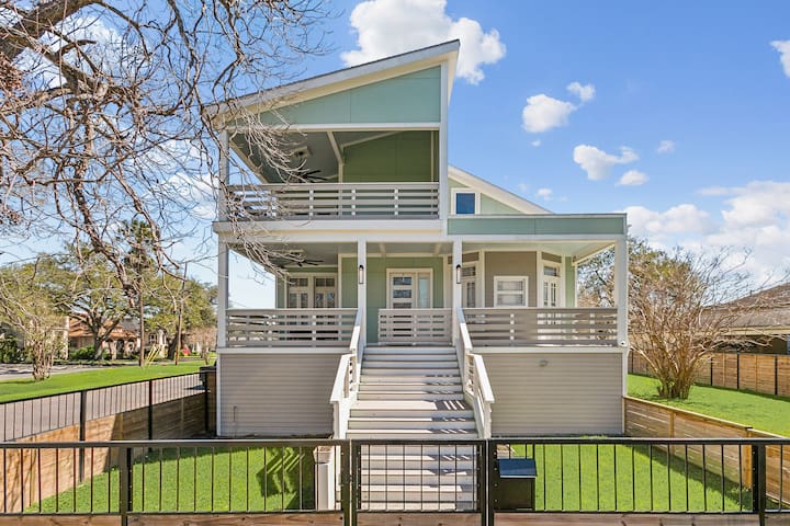 Luxurious Spacious Home