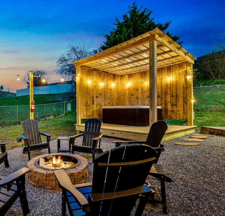 Theater•game Room•bbq- Spacious Country Retreat - Sevierville, TN