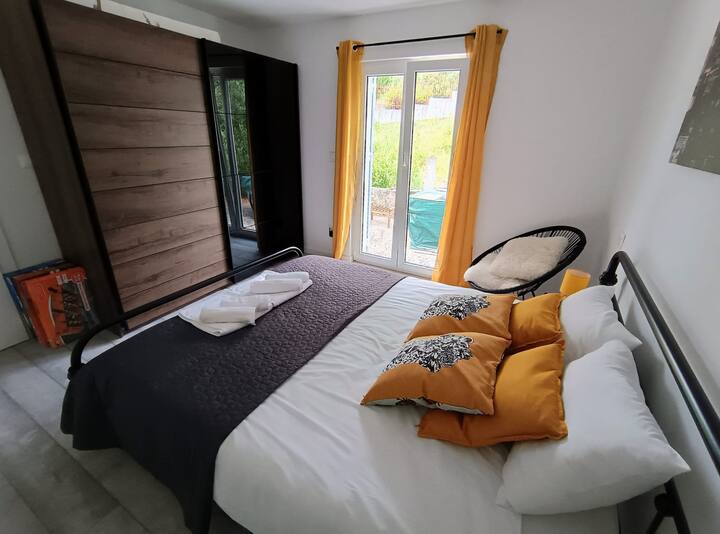 საძინებელი 2