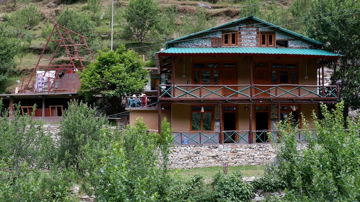 Jibhi Pushp Bhadra River Side {300M trek}