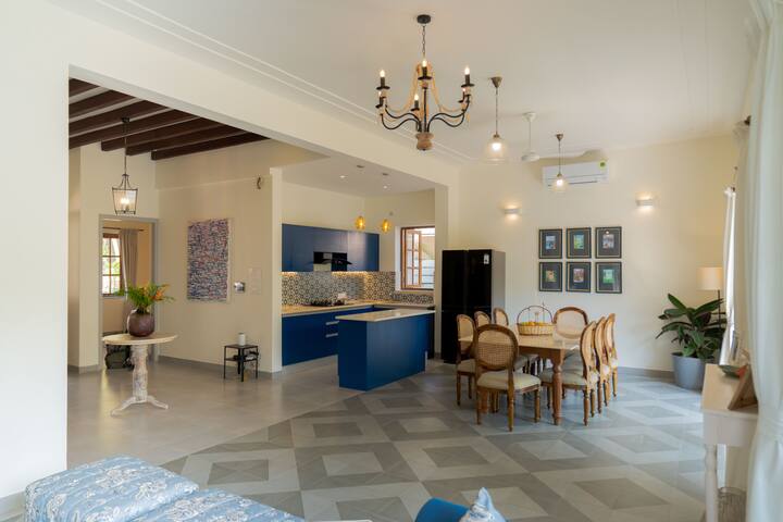 Full kitchen image 2