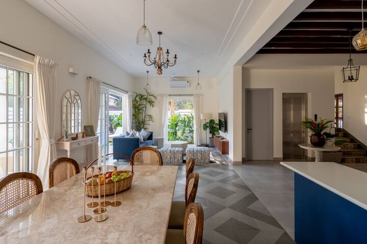 Living room image 1