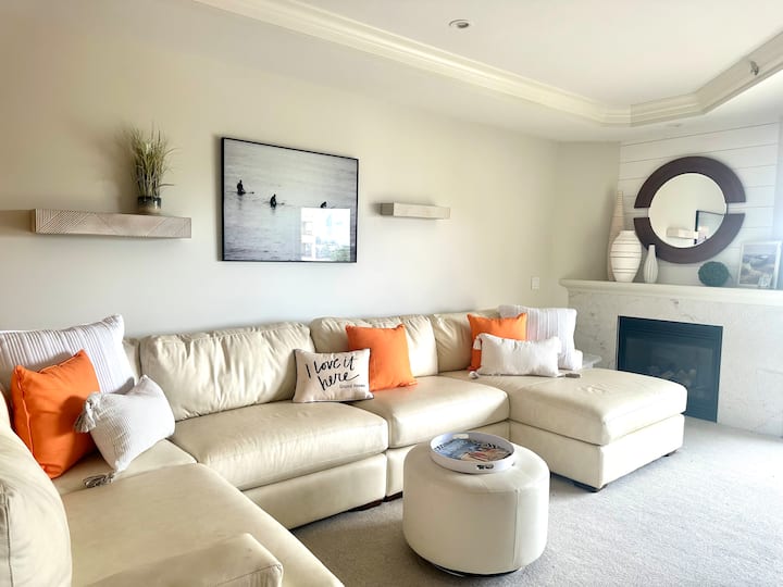 New! Downtown Gh Is Right Outside Your Front Door - Grand Haven