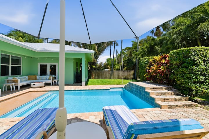 Private Pool Oasis 1 Mile To Beach + Firepit - Boynton Beach, FL