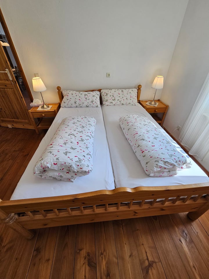 საძინებელი 1