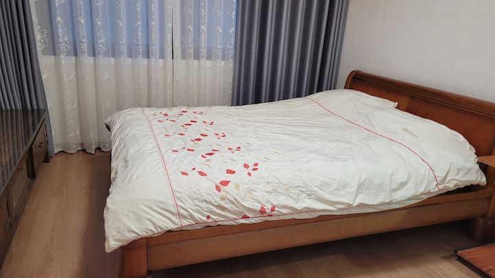 საძინებელი 1