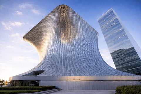 Popular Airbnb listing: Apartment in Polanco with a beautiful view of the Soumaya Museum in Irrigación