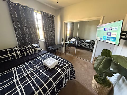 Room at Tuscany Preserve