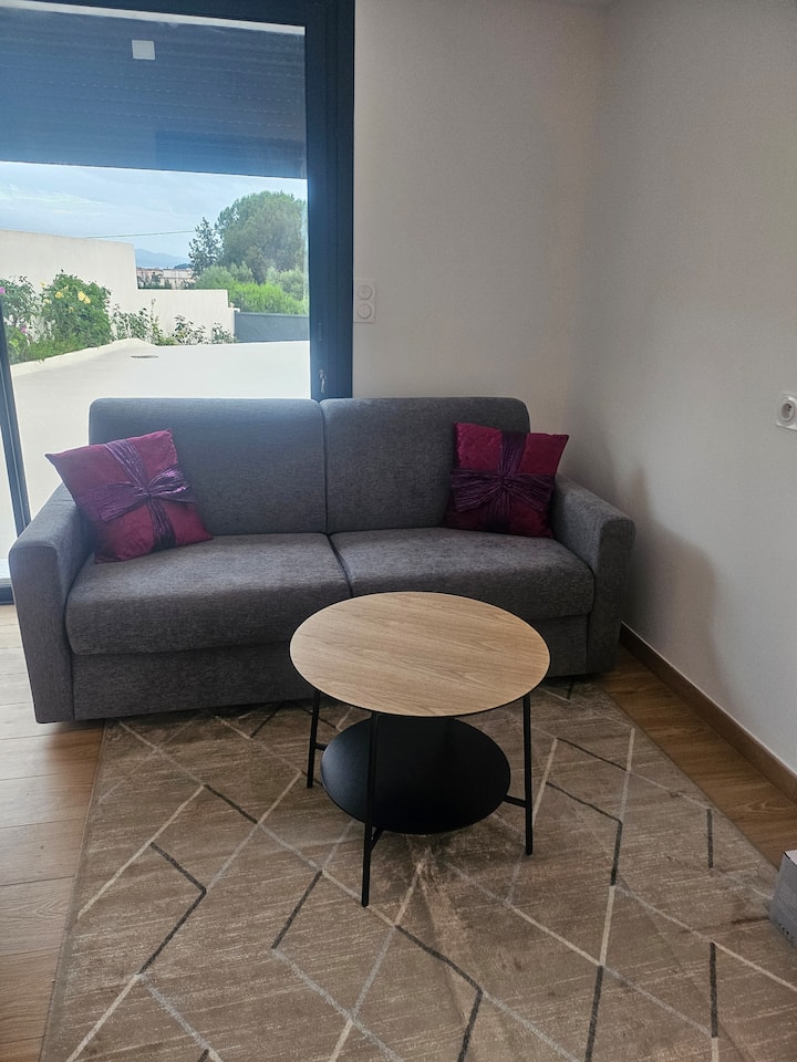 Super T2  Bien éQuipé,confortable Et Climatiser - Alata