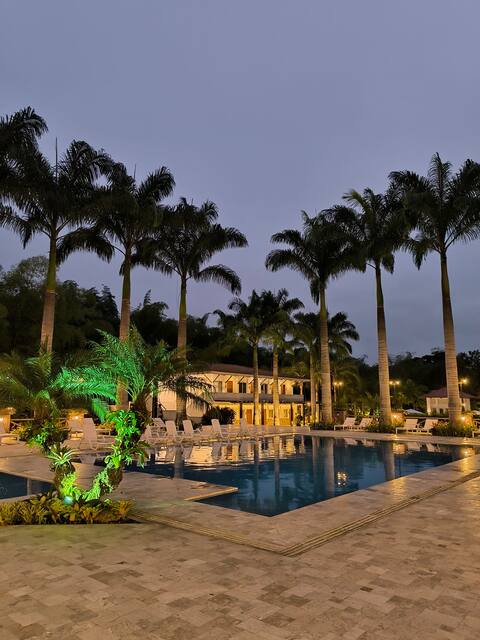 Jungle Oasis Paradise at Olón 5min from Beach Lux