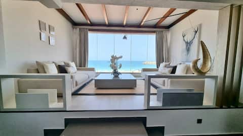Kabila – Luxury Waterfront Villa