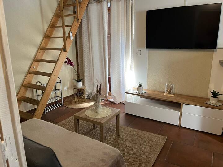 Agréable Petite Maison De Ville - Nîmes