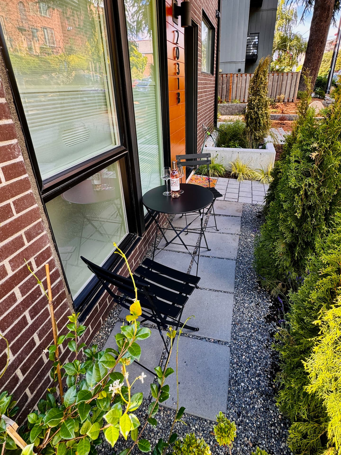 Modern Bright Clean