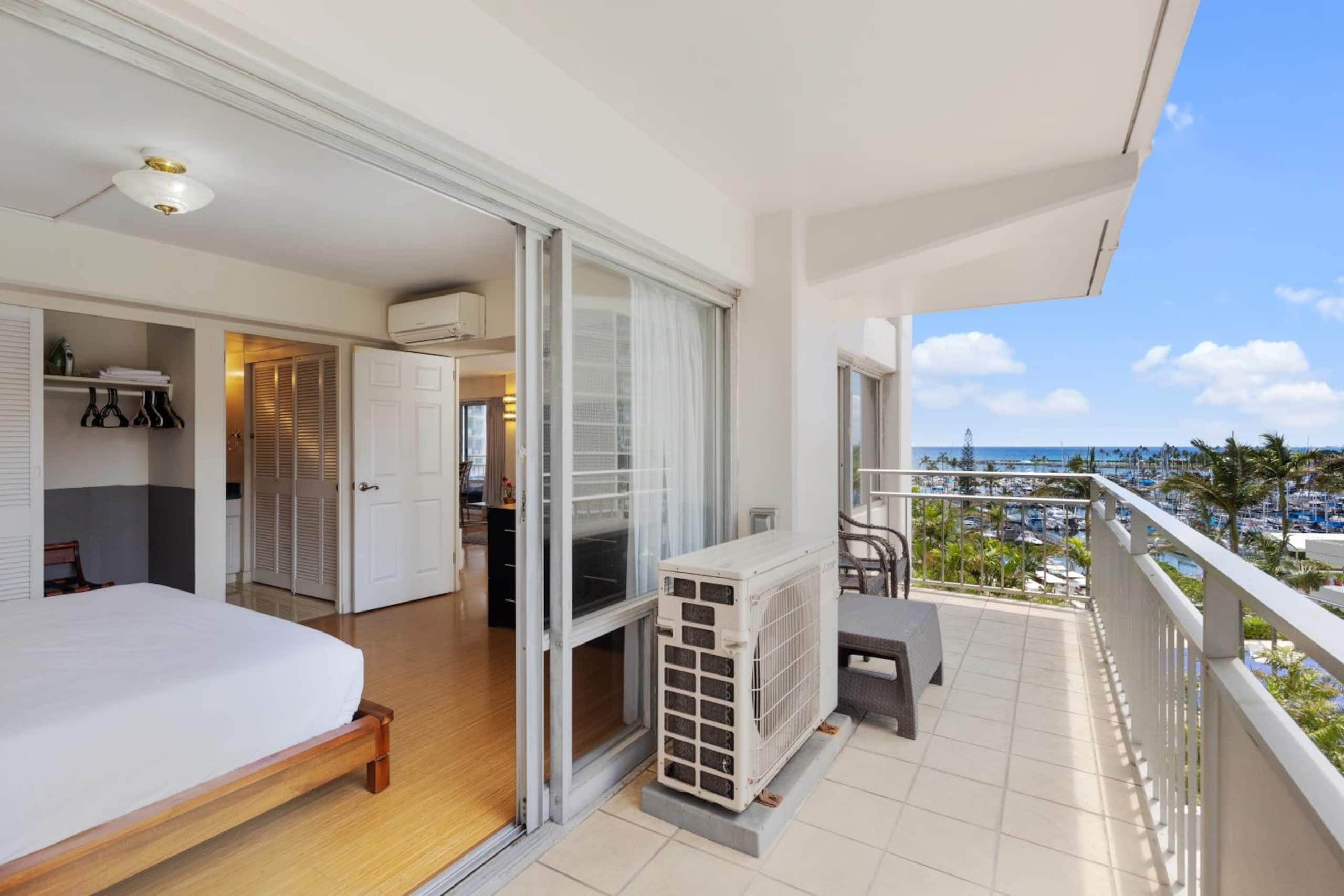 Ilikai Ocean & Harbor View 2 Bedroom 2 Bath Condo - Image 34