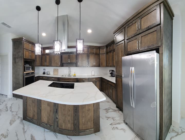 Essential Modern Hidden Gem - Edinburg, TX