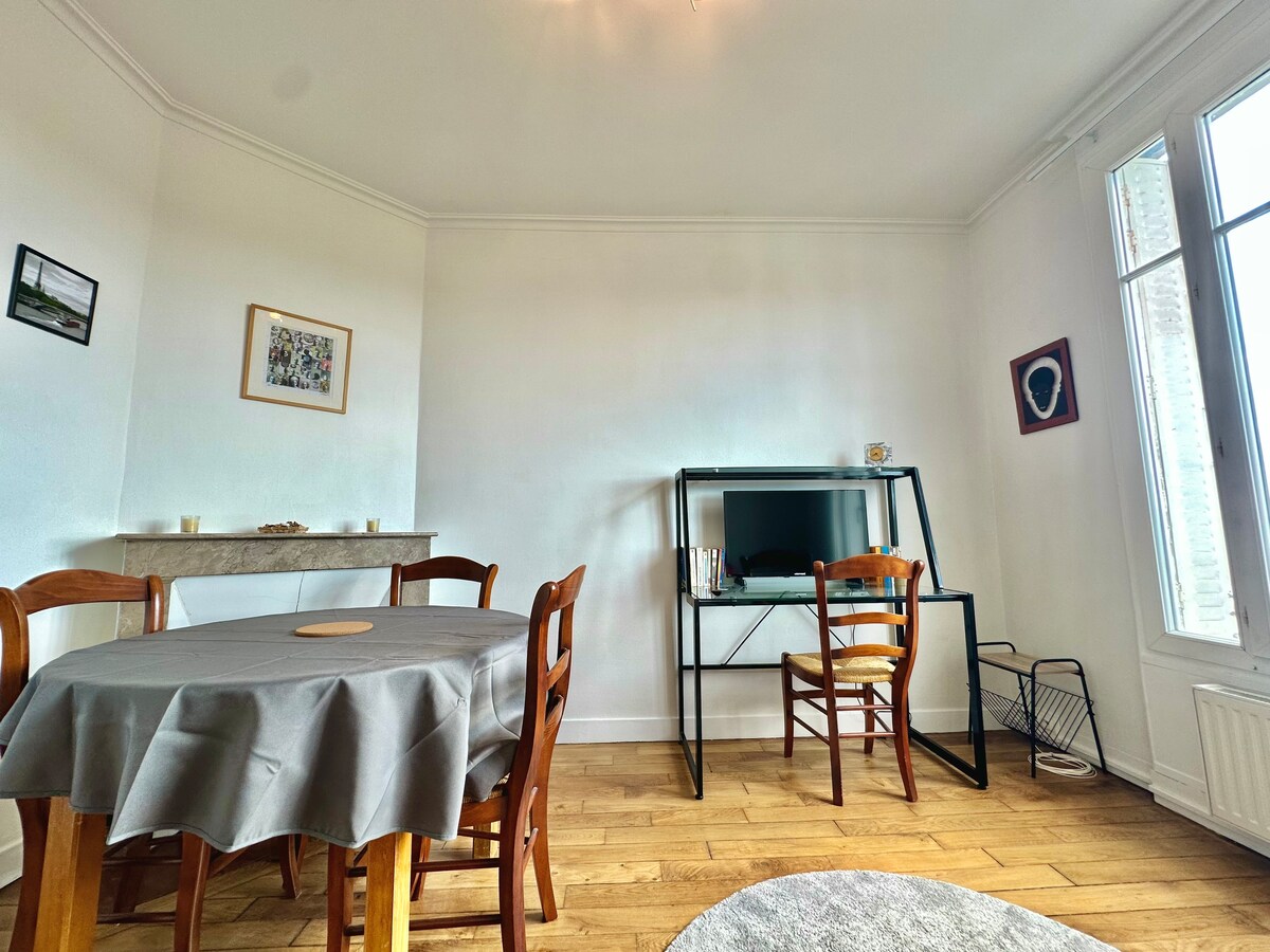 Top Airbnb: "La Belle Détente", 5 min from the station, 15 min to Paris a Deuil La Barre