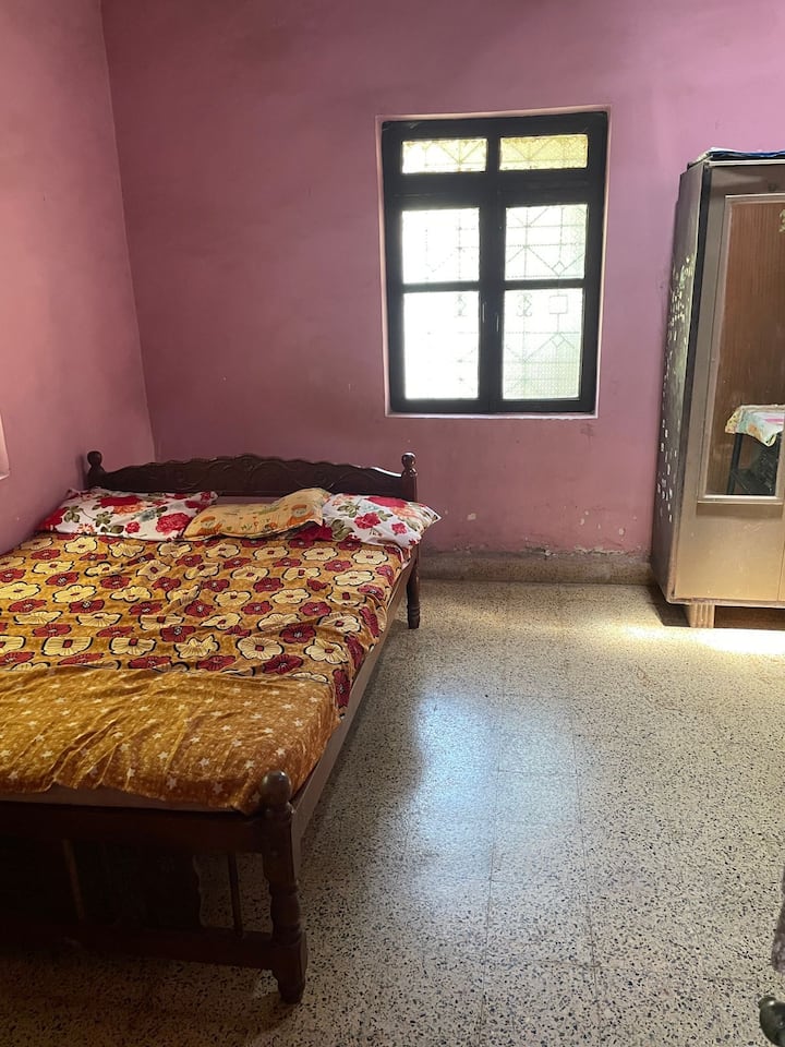 Bedroom 3 image 1