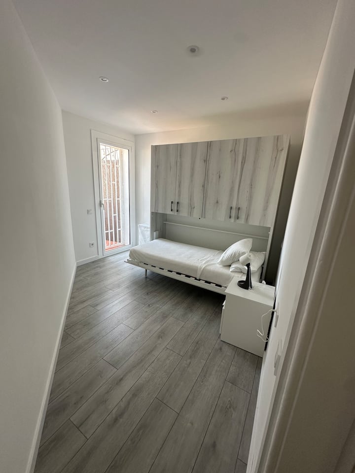 საძინებელი 1