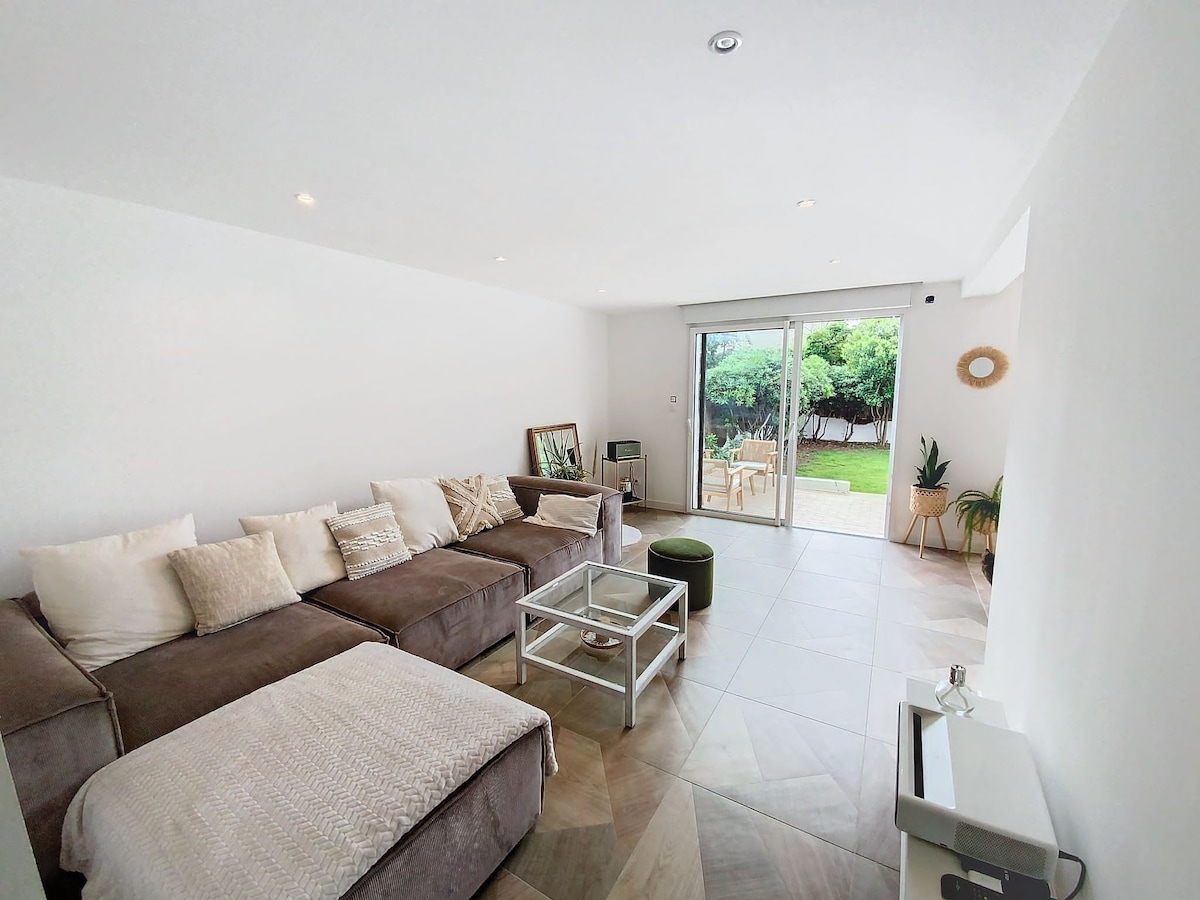 Airbnb con migliori performance: Villa Mauguio, logement entier, piscine, jacuzzi a Mauguio