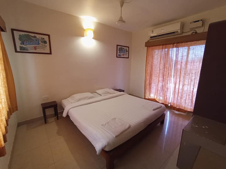 غرفة النوم 1