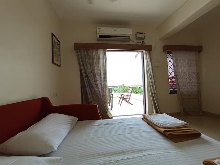 غرفة النوم 2