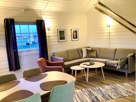Top Airbnb: Ytterviks Rorbu(B) Free electric car charging & parking. in Vestvågøy