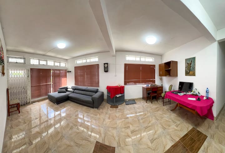 Villa:walking Distance To City,easy Transportation - Port Louis