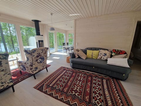 Vacation home by the lake