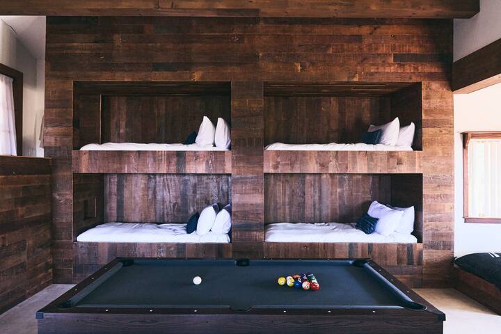 Malibu Bunkhouse five minutes to Calamigos & Cielo gallery image 3