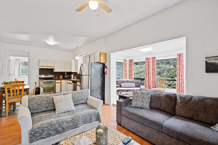 Explore&savour Suite At Casa Kaui B&b - Vancouver Island