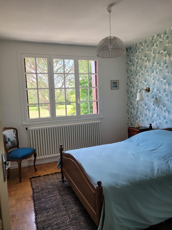 საძინებელი 1