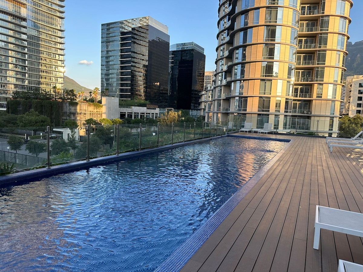 Top Airbnb: Exclusive 2BD/2BA in Arboleda • High-Rise Luxury in San Pedro Garza García