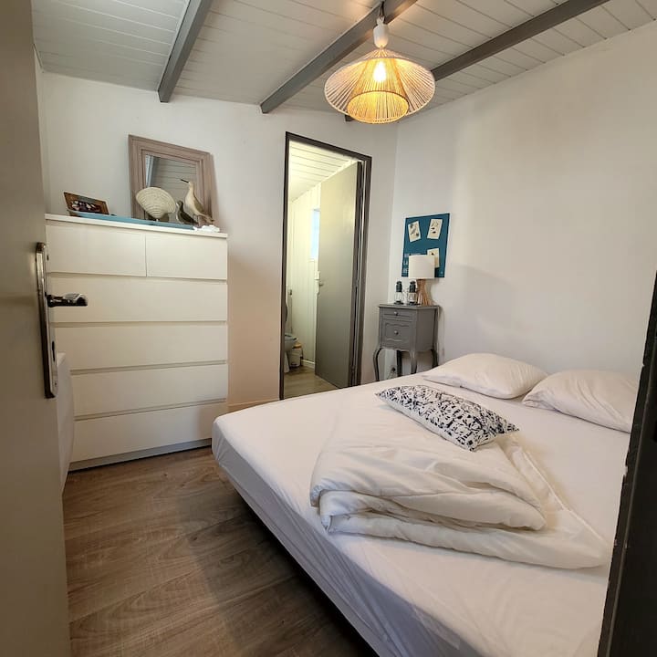 საძინებელი 1