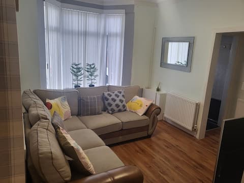 Top performing Airbnb: Comfy Homes in County