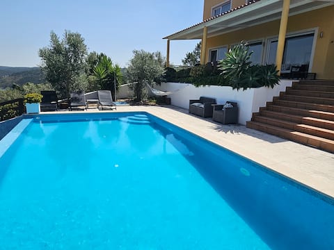 Castelo de Bode with pool and charm