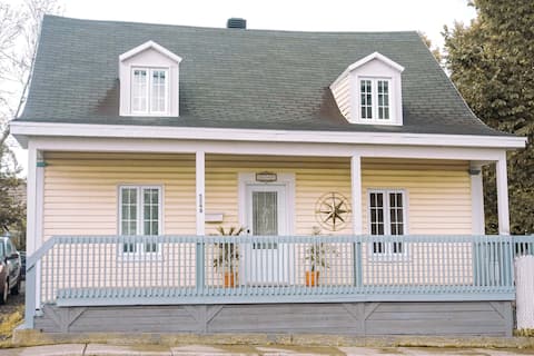 Close to ferry, well-equipped house, parking + garden