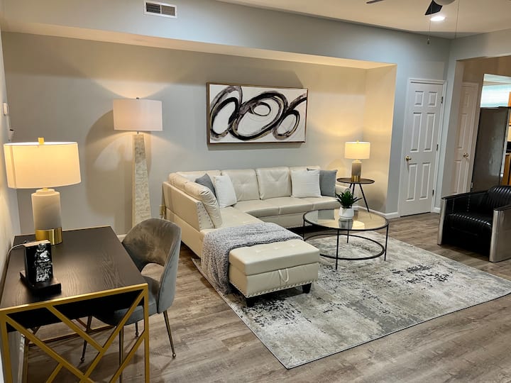 University Place  - 3br Hospital’s & Zoo - Cincinnati, OH